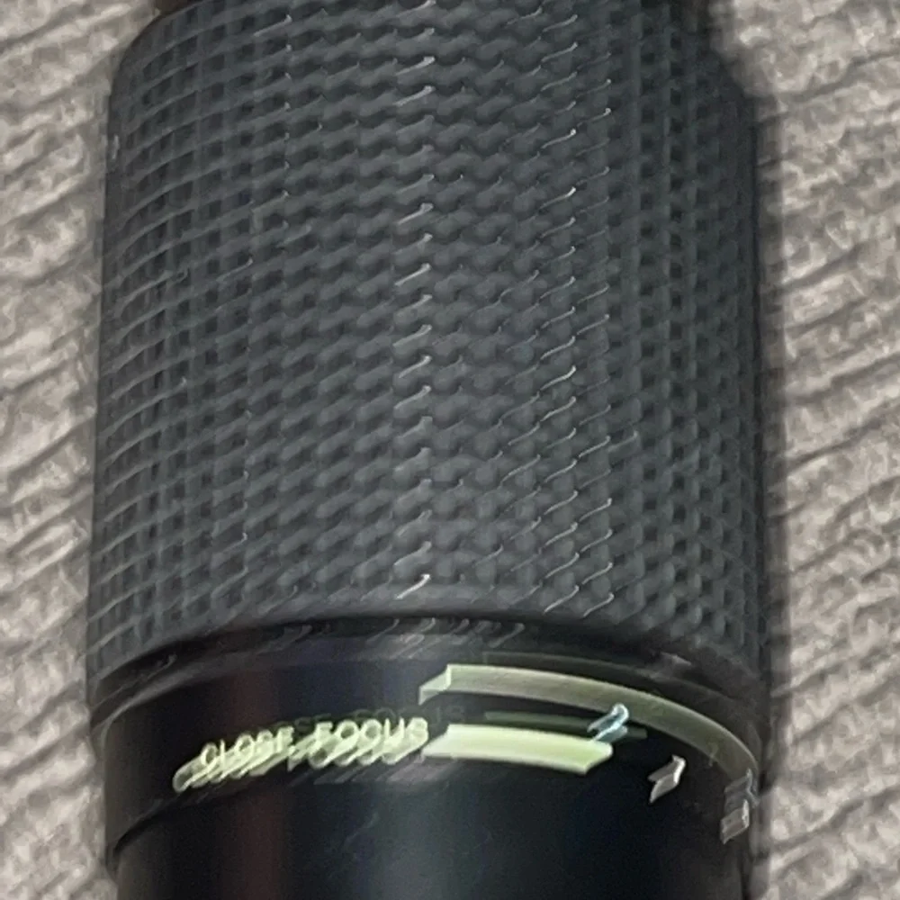 Tokina RMC 80-200mm 1:4 Camera Lens